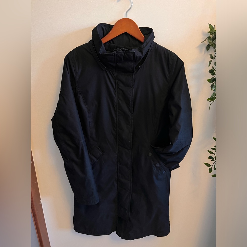 Aritzia Winter Jacket - size small